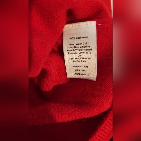 NWT Talbots Women's Red Cashmere Sweater Petite - Picture 2 of 9